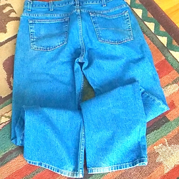 EUC Faded Glory 38 X 34 RELAXED FIT  JEAN - Picture 3 of 16